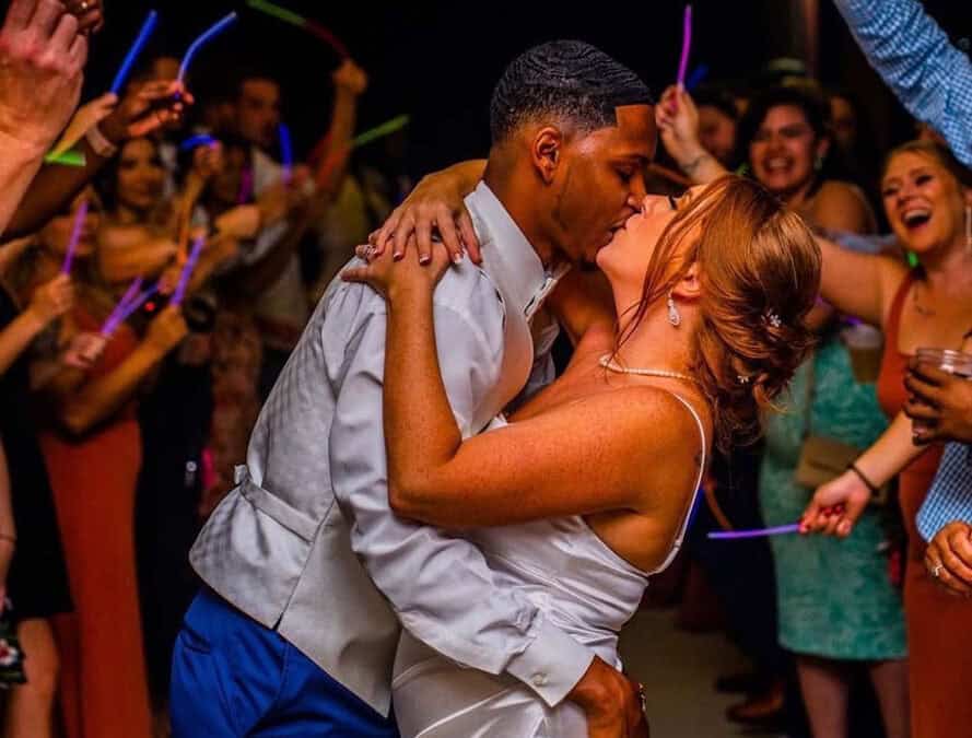 Elopement vs Micro Wedding: What’s The Difference?